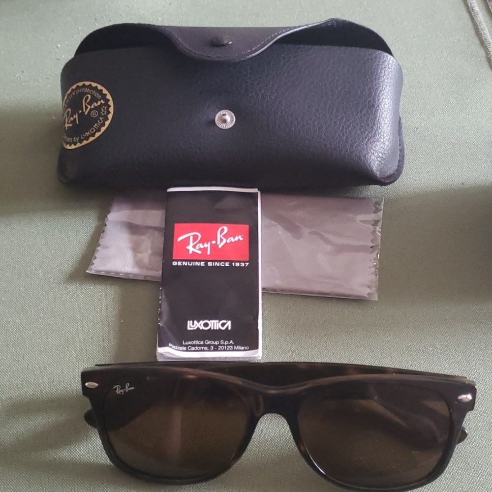 Rayban Wayfarer Sunglasses